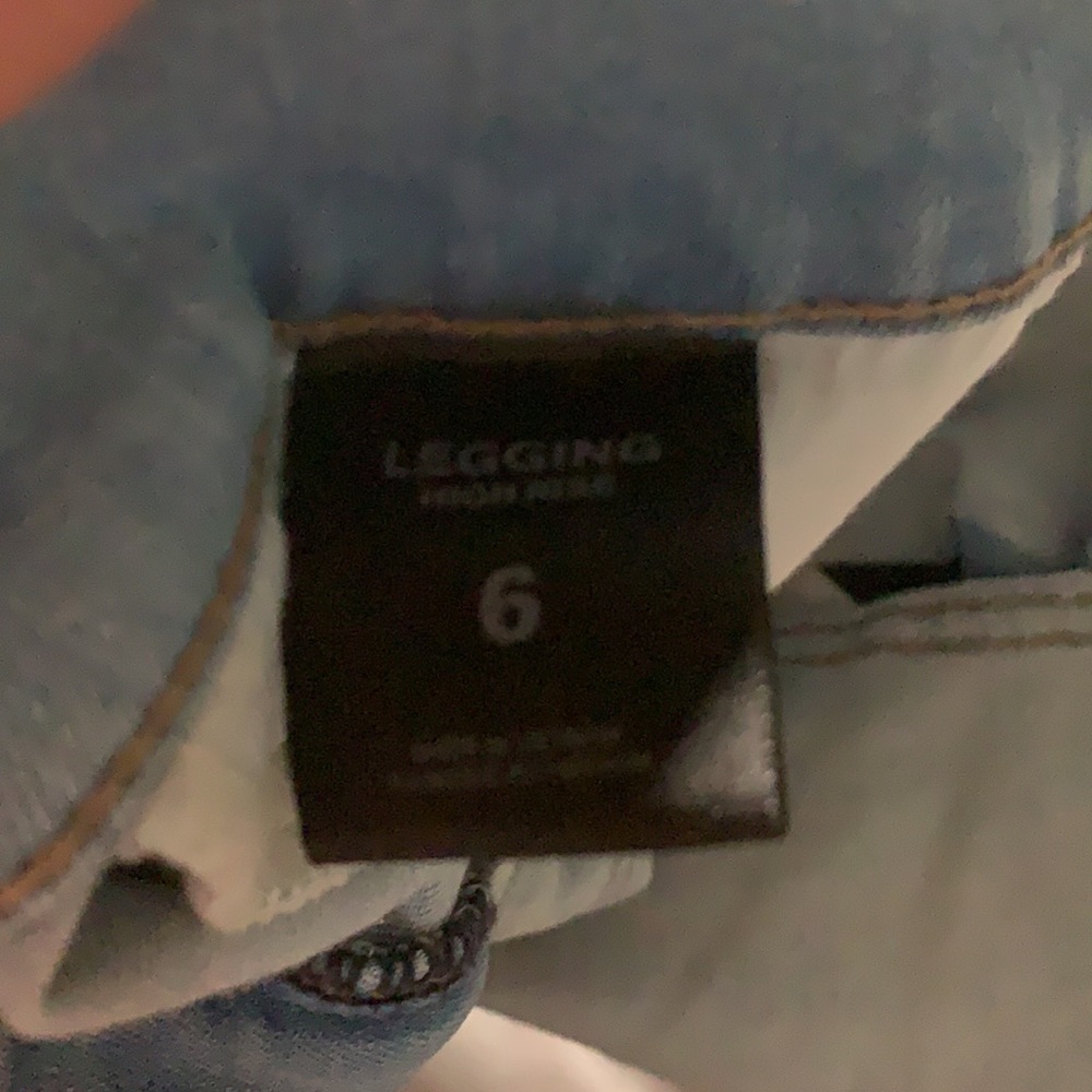 NEVER WORN BEFORE!! express jeans - Picture 2 of 2